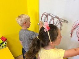 ZVONEČEK - ČERVEN 1