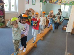 BŘEZEN MĚSÍC KNIHY