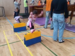 SPORTOVNÍ DOPOEDNE V ZŠ U LESA