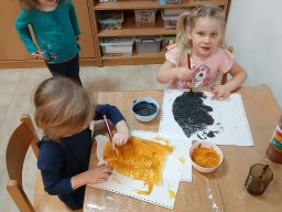 LISTOPAD VE SLUNÍČKU